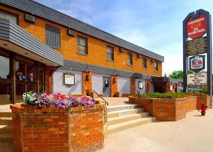 Travelodge By Wyndham Winnipeg Airport West